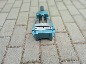 Příruční strojní svěrák Strojtex PS 100 - 4