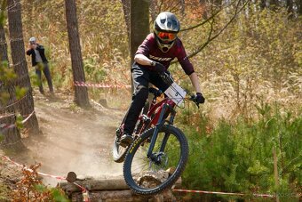 Prodám GT force comp 2019 vel. M/27" - 4