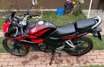 Honda cbr 125r - 4