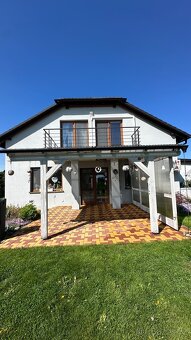 Pergola s boční zahrnovací zástěnou - 4
