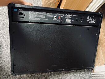 Kytarové kombo Marshall MG102FX - 4