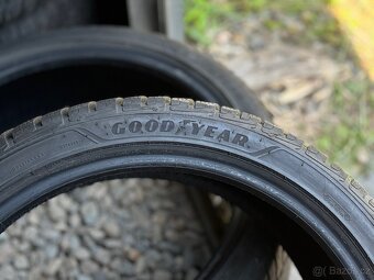 225/40/19 Goodyear zimní pár pneu - 4