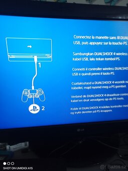 PS4 Slim - 4