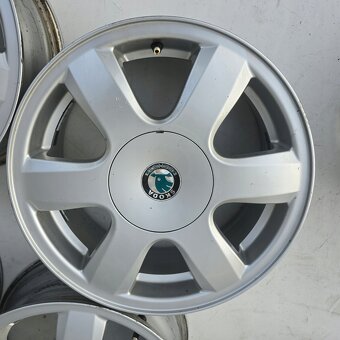 ALU KOLA SKODA FABIA ROOMSTER RAPID 5x100 15" ET43 - 4