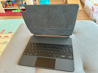 iPad Pro 12.9" (4. gen, 256 GB, Wi-Fi) + Magic Keyboard - 4