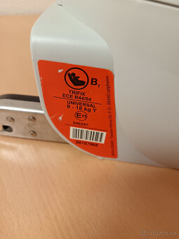 Britax Römer TRIFIX 2018 OLIVE GREEN - 4