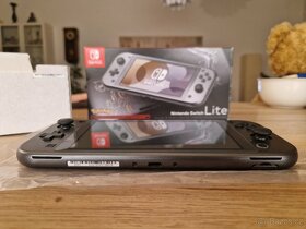 Nintendo Switch Lite Dialga & Palkia edice - 4