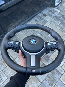 Prodam M-PAKET volant BMW F modely, výhřev, pádla, vibrace - 4