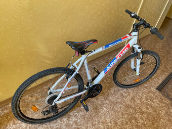 Juniorské horské kolo MTB Apache Mustang 15,5" bílá barva - 4