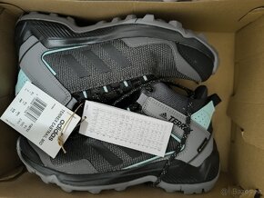 Boty Adidas nové - 4