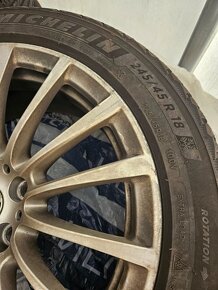 Kola+zimní pneu 245/45R18 100V 8Jx18 ET30 (BMW G30/G31) - 4
