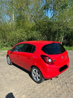 Opel Corsa 1.2 63kw červená - 4