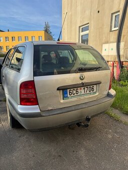 Octavia 1 1.6 na náhradní díly - 4