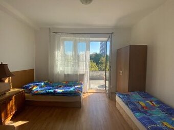 Pronájem pokoje s terasou v Brandýse nad Labem - 4