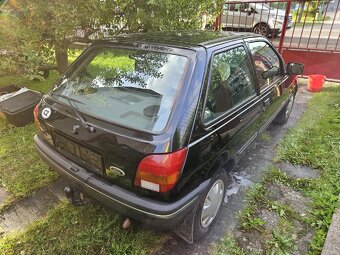 Ford Fiesta 1.3i CLX - 4