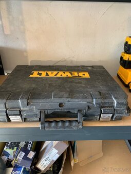 Kufr Dewalt - 4