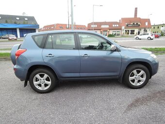 Toyota Rav4 2,2 D-4D Servis 170tkm 2007 - 4