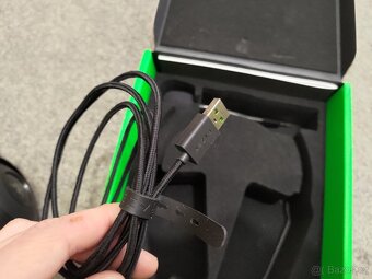 Herní sluchátka Razer Kraken V3 - 4