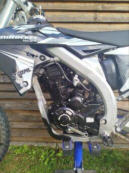 Pitbike MiniRocket Mikilon Cross 250ML - 4