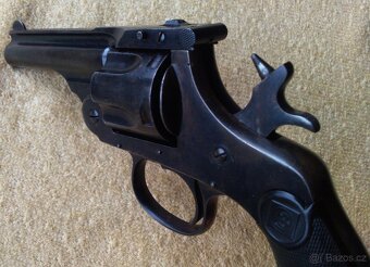 Historický revolver Harrington Richardson cal.38 CF / 38 SW - 4