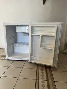 Lednice Hyundai 68 l - 4