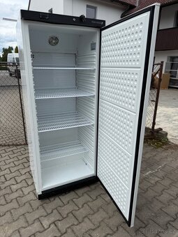 Chladicí skříň Tefcold UR600 - na přepravky - 4