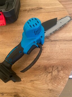 AKU pilka + 2 baterie - 4