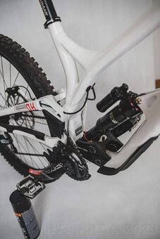 Commencal Supreme DH 29 TEAM 2021 - 4