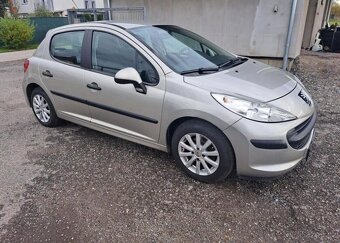 Peugeot 207 1,4 HDI 70 k Urban nafta manuál 50 kw - 4