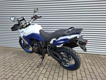 Suzuki V-Strom 800DE (BÍLÁ) - 4