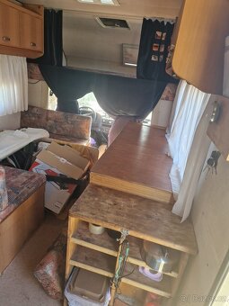 Obytný vůz Ford transit 2.5D - 4