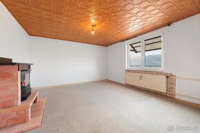Prodej RD 5+KK (282m2) na pozemku o výměře 392m2 v obci Doln - 4