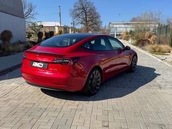 Tesla Model 3 Performance - 4