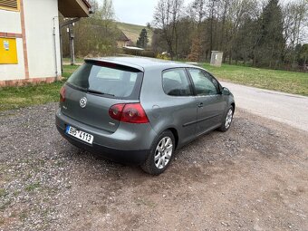 VW Golf 5 1.9 tdi - 4