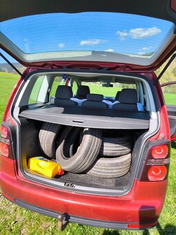 Prodám Volkswagen Touran 1,9 TDI - 4