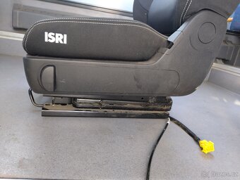 Sedadlo řidiče ISRI, nové - 4