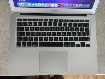 MacBook Air 13" 2015 i5 / 4GB / 128GB SSD - 4