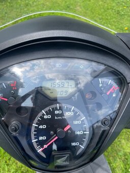 Honda SH 150i - 4
