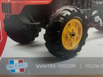 Slapaci traktor s vlekem - 4