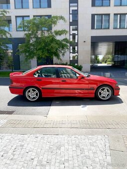 BMW E36 318is - 4