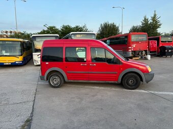 Ford Tourneo Connect 1.8 TDCi, 5 míst - 4