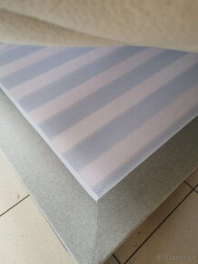 Postel typu boxspring z bukového masivu s čalouněným čelem - 4