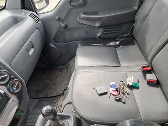 Kia Pregio 2.5 TCI - 4