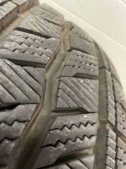 Hankook Winter I´Cept 215/70 R15C 2Ks zimní pneumatiky - 4