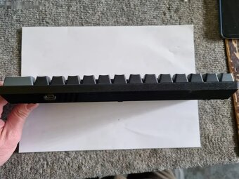 Herní klávesnice Trust GXT 867 - 4