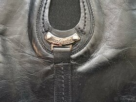 Černé kožené kozačky Nero Giardini vel. 37 - 4