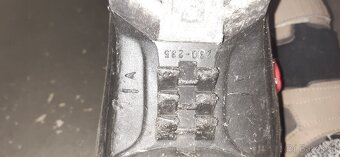 Set, dětské lyže, hůlky, lyžáky - 4