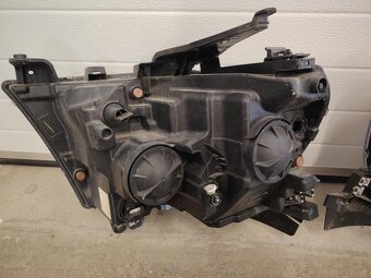 PŘEDNÍ SVĚTLA DODGE RAM 1500DT - 4