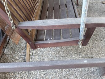 Dřevěná houpací lavice - 4