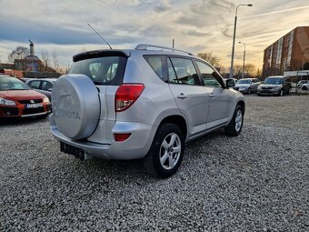 Toyota RAV4,2.2D-4D,100KW,4x4,NEMÁ DPF,BEZ KOROZE,R.V.2007 - 4